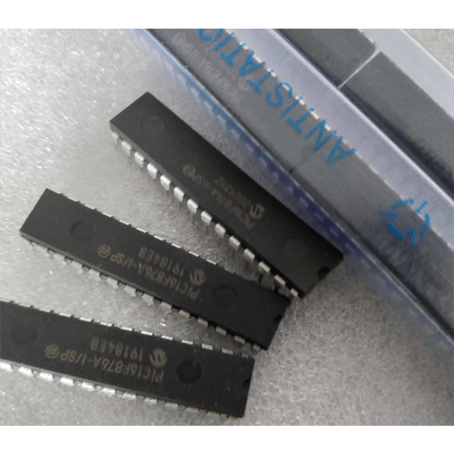 Микроконтроллер PIC16F876A-I/SP [DIP-28] в Архангельске